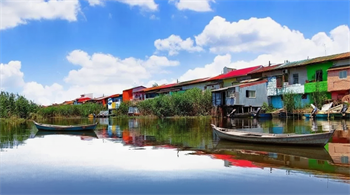 بندر انزلی کجاست؟ دروازه ای بهشت گیلان در کنار دریای خزر