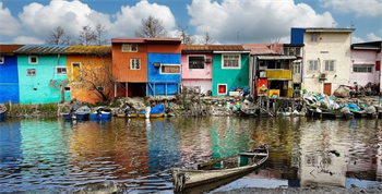 تفریحات آبی در انزلی: از قایق سواری تا جت اسکی